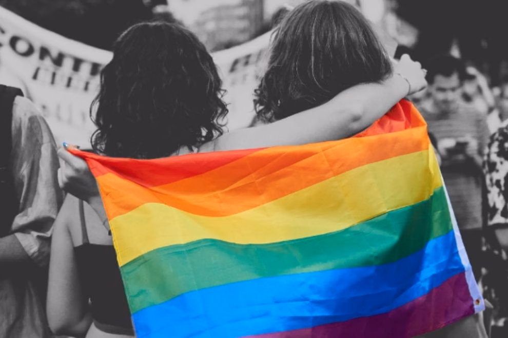 Acuerdo para la inclusión en el convenio colectivo de banca de medidas planificadas para el colectivo LGTBI
